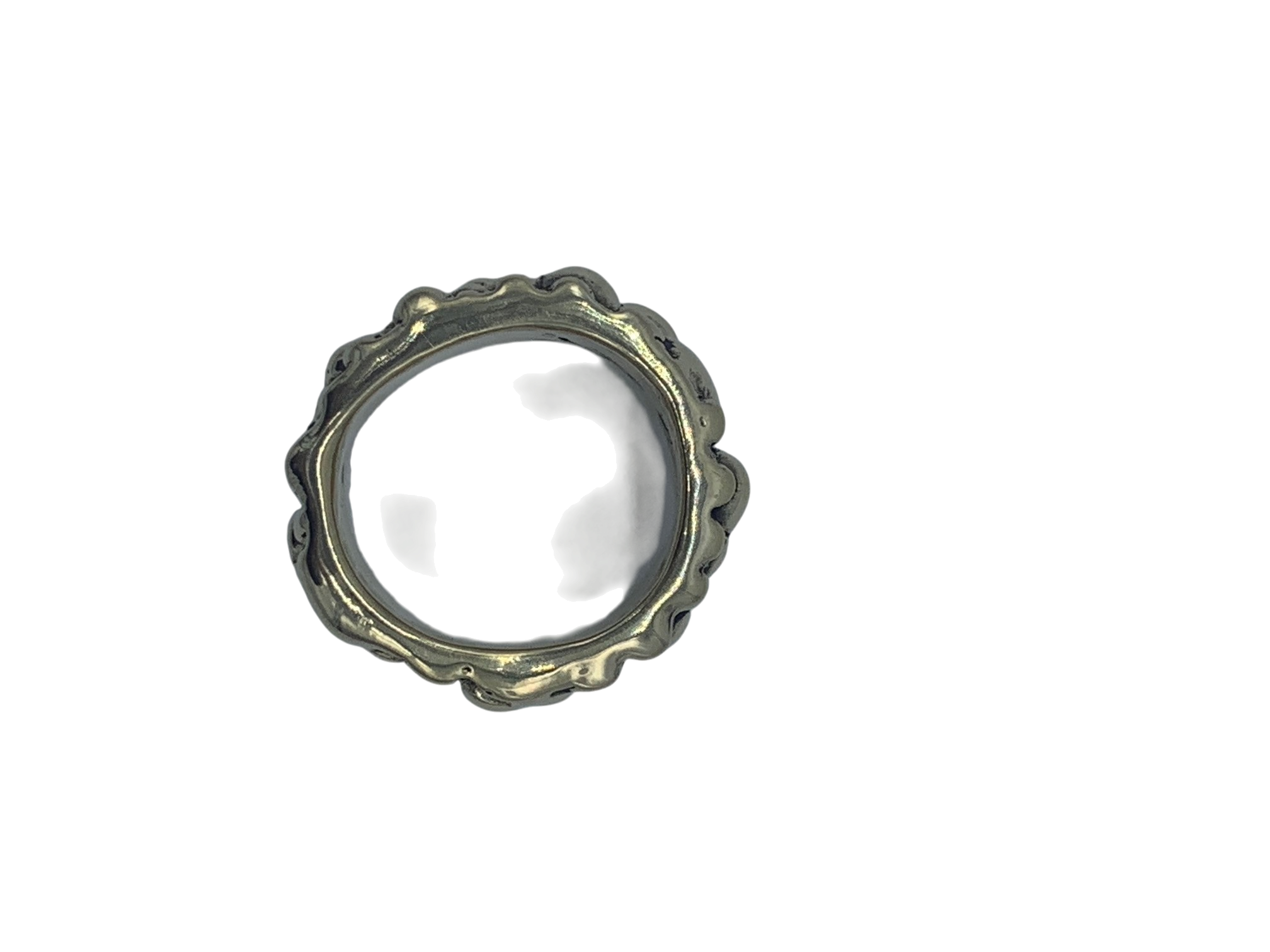 Polish bronze ring with organic round patterns