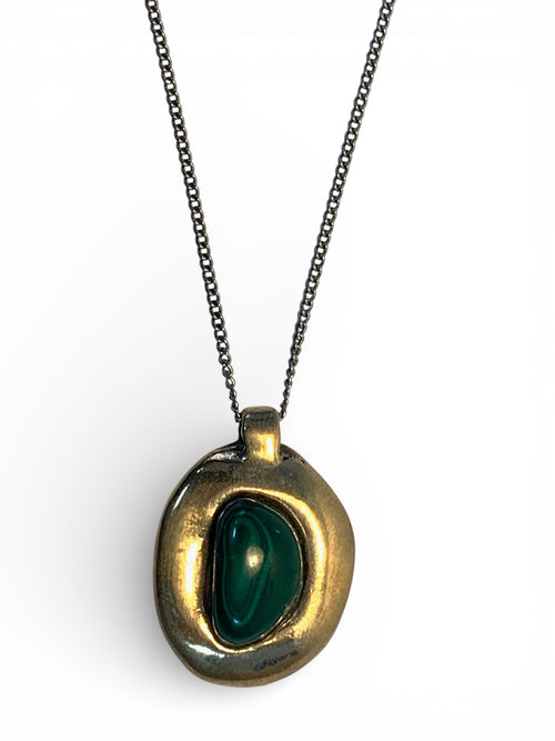 Bronze pendant with malachite stone insert and polish finishing