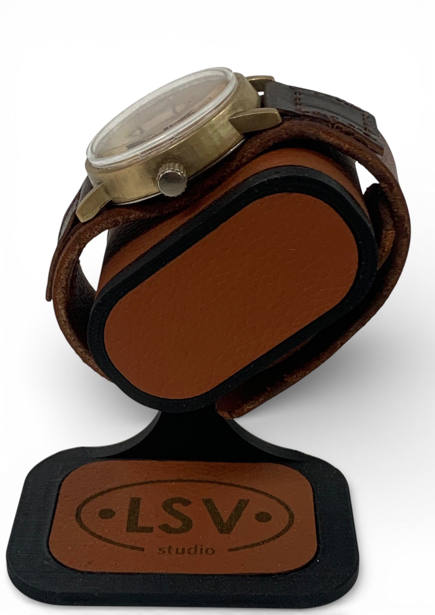 Men bronze watch with hand-made leatherr bracelet and brain design background.