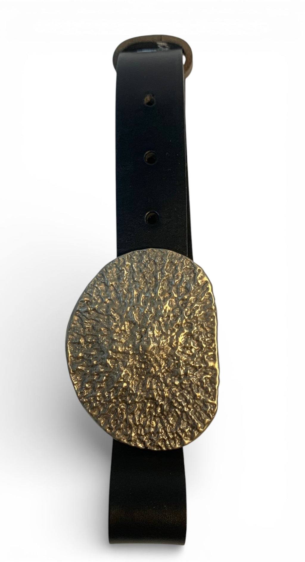 White bronze oval belt buckle with dark hand-made leather belt