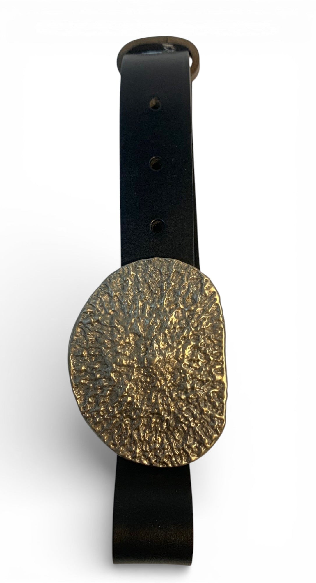 White bronze oval belt buckle with dark hand-made leather belt