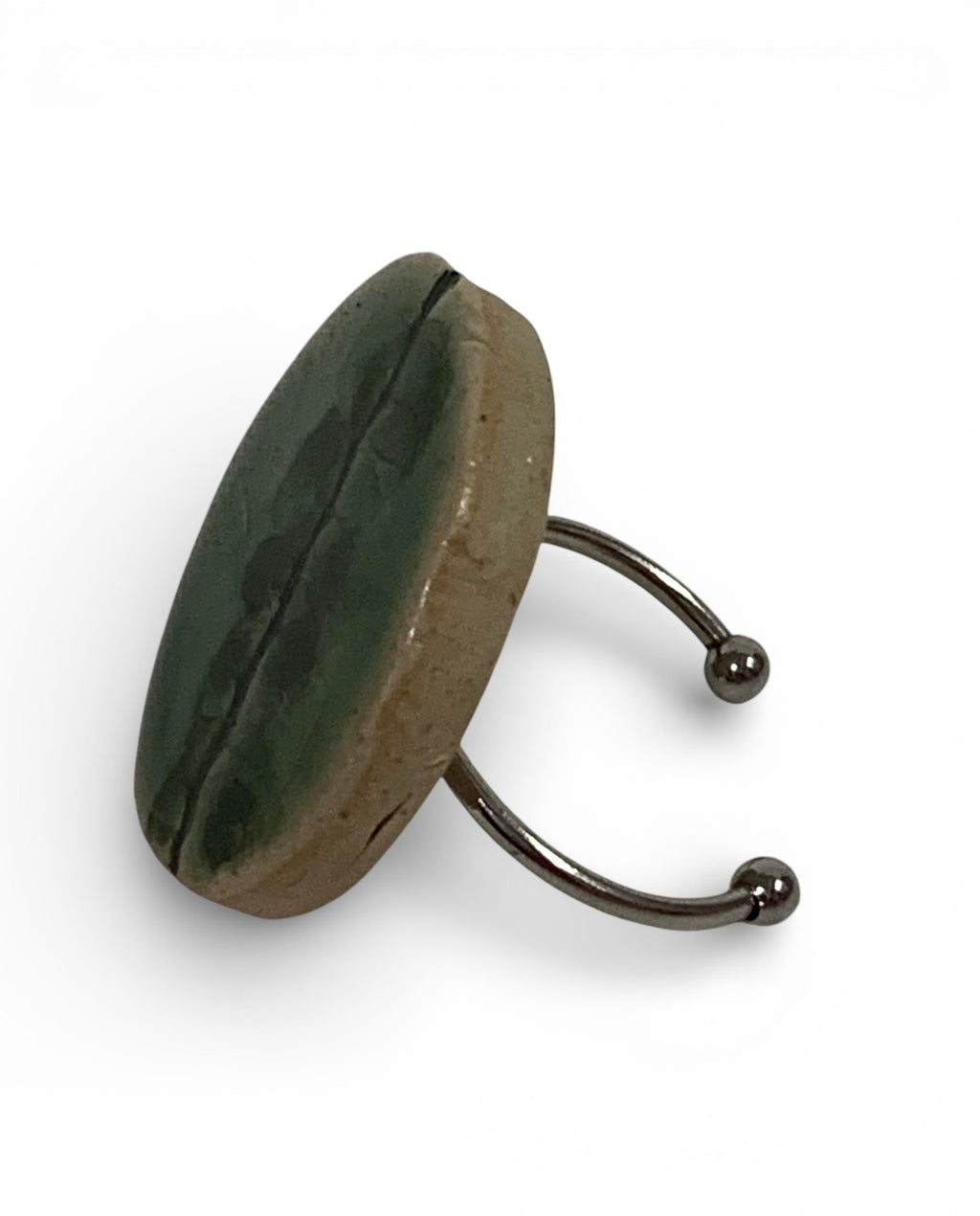 Ceramic with stainless steel ring
