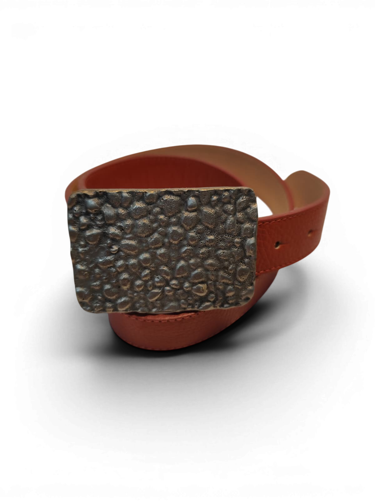 Belt buckle in white bronze with natural tanned artisanal leather belt