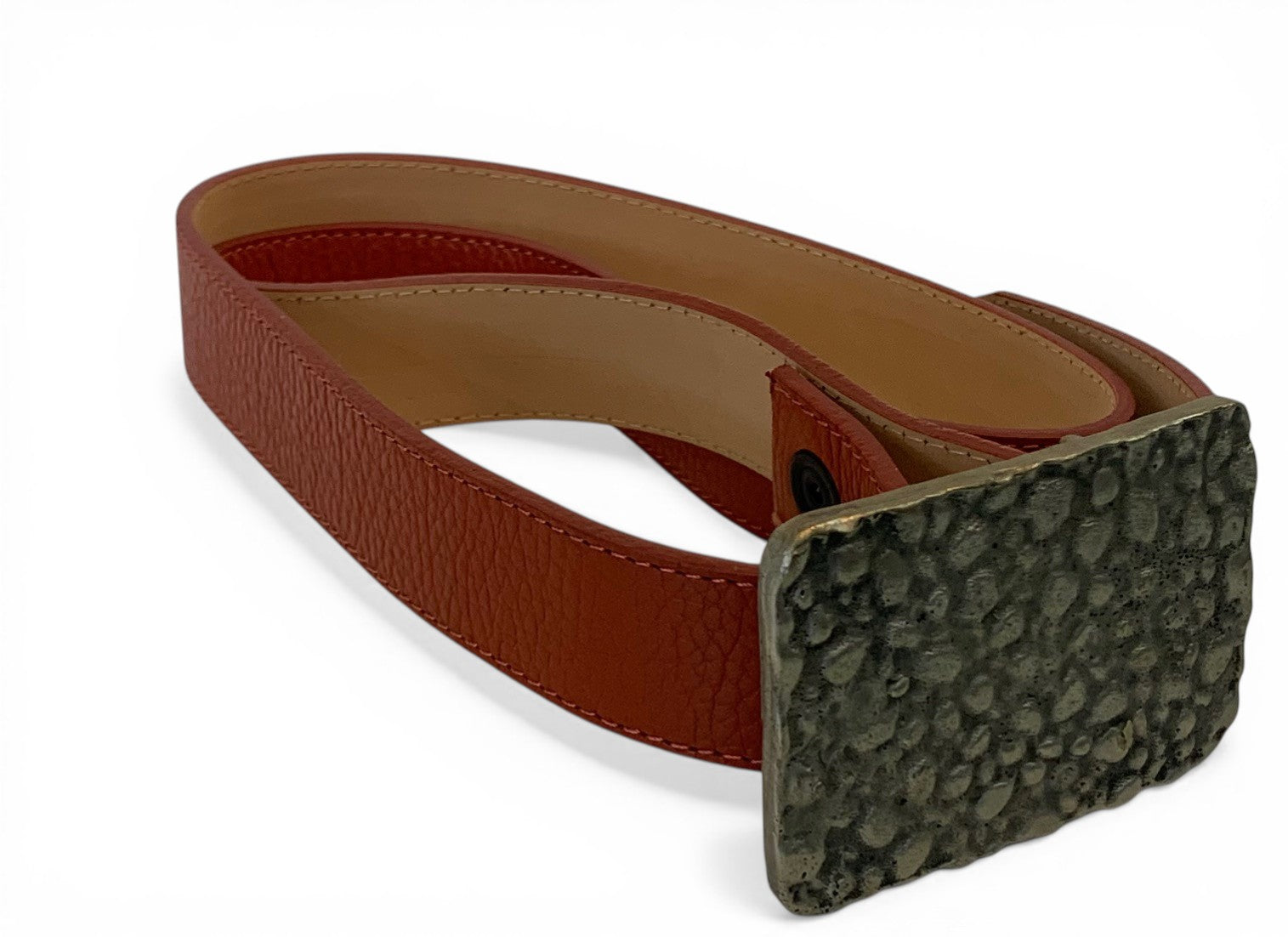 Belt buckle in white bronze with natural tanned artisanal leather belt