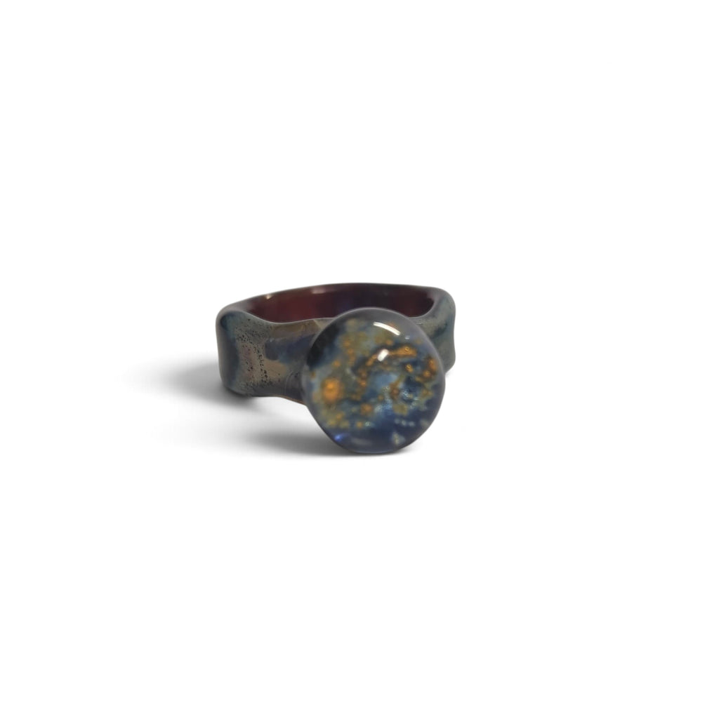 Front view of the silver-fumed glass ring